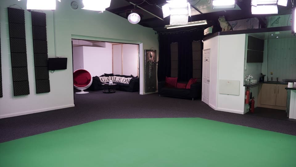 studio for social distancing